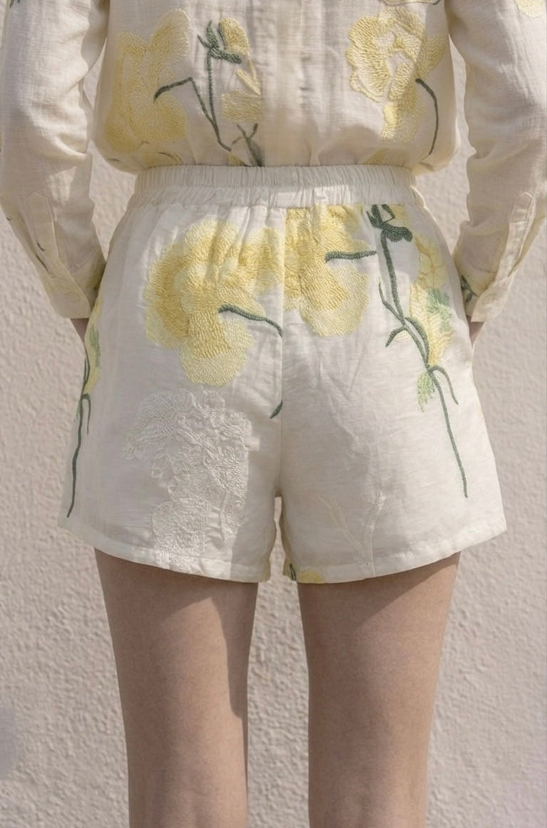 Short Sabrine